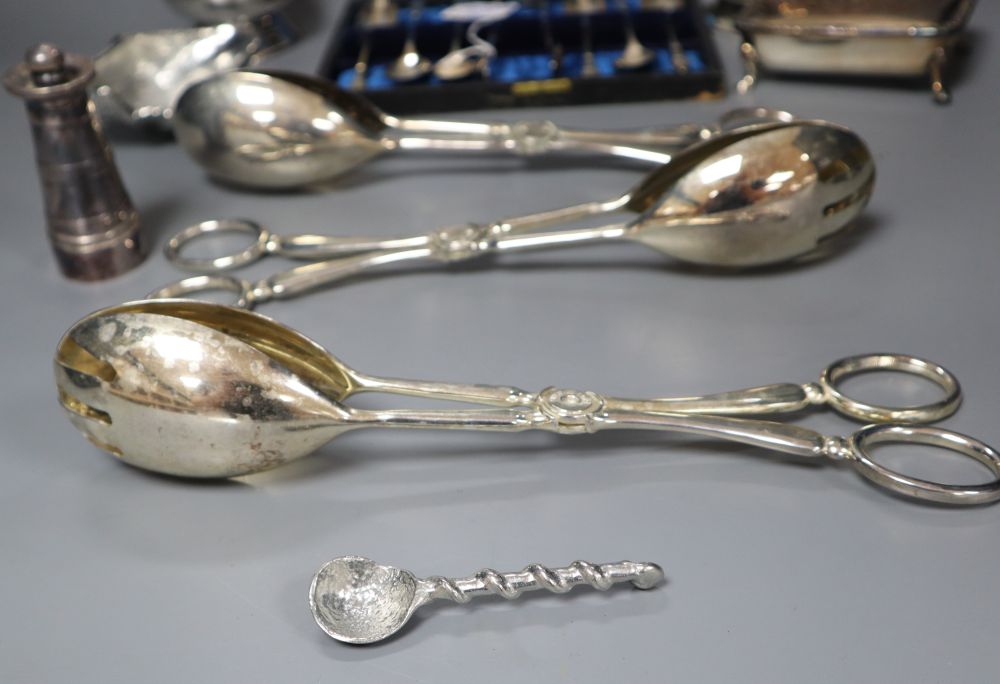 Silver plated ware including chafing dish, sugar caster, Apostle spoons with tongs, etc.